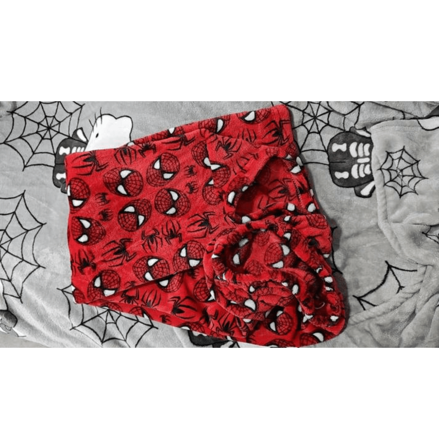 Cotton Velvet Hello Kitty Spider-man Loose Pajama Set with Long Pants