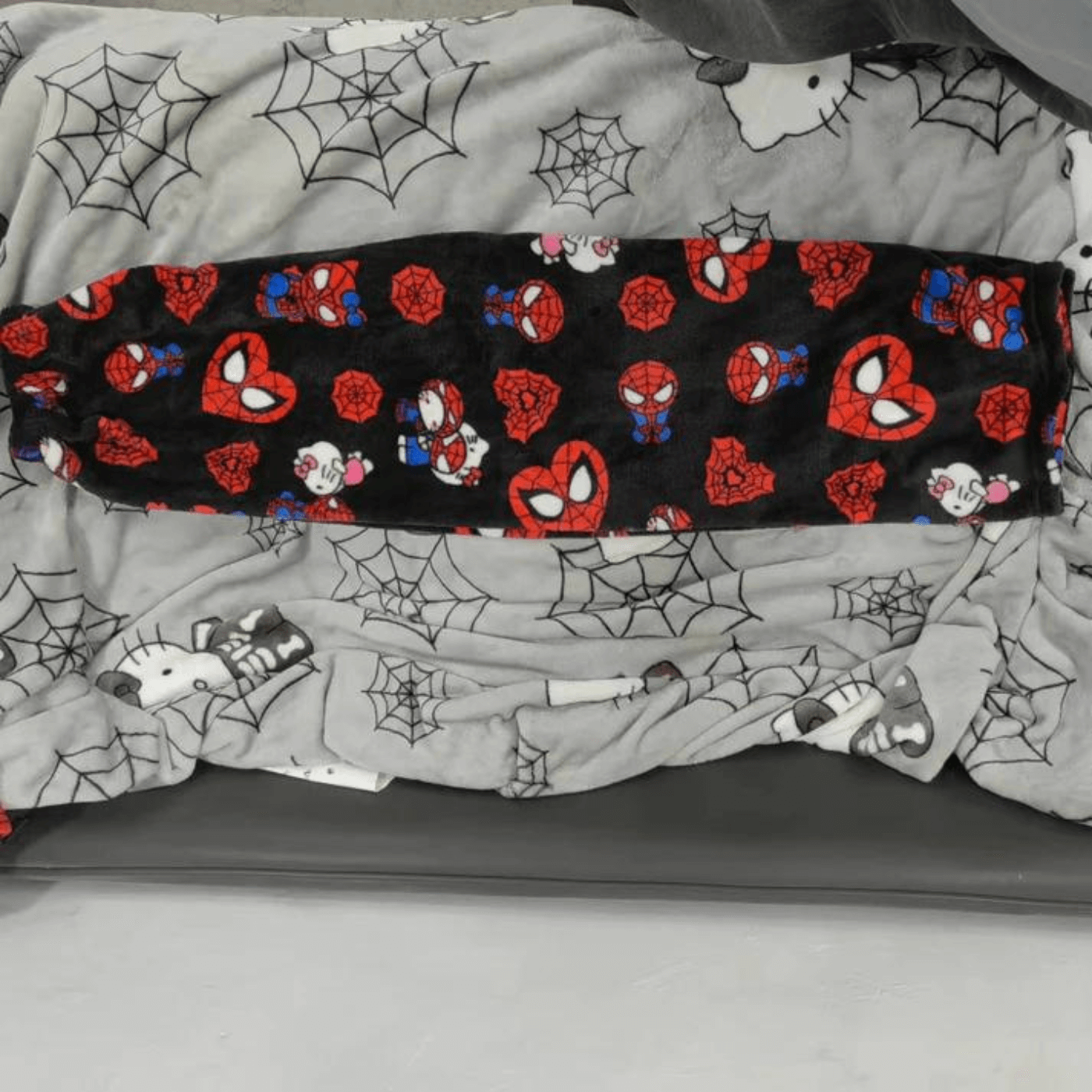 Cotton Velvet Hello Kitty Spider-man Loose Pajama Set with Long Pants